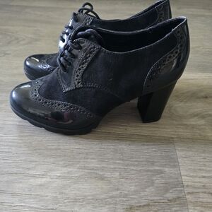 Chic Black Women's Lace-Up Heels